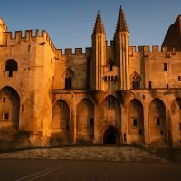 Visitez le palais des papes à Avignon