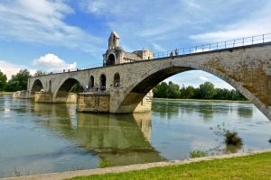 Le tarif du Pont d'Avignon : visitez ce joyau historique sans vous ruiner
