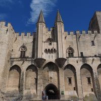 Les remparts d'Avignon : un patrimoine historique et culturel exceptionnel