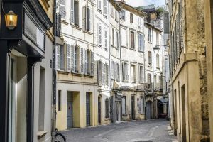 Profitez d'un weekend pas cher à Avignon : nos conseils et astuces